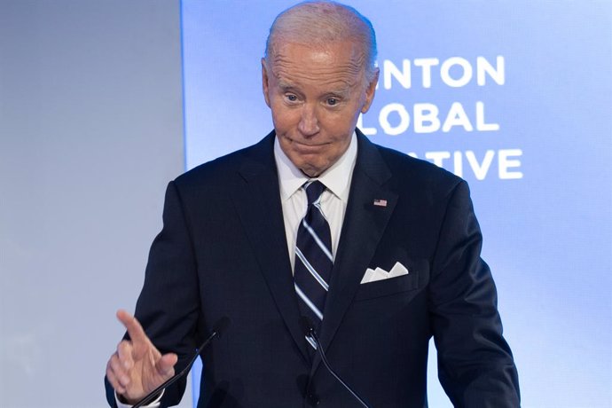 23 September 2024, US, Manhattan: US President Joe Biden (C) speaks at the Clinton Global Initiative (CGI) in New York City. Photo: Derek French/SOPA Images via ZUMA Press Wire/dpa