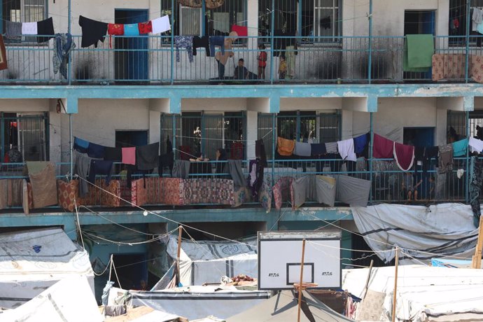 September 9, 2024, Dair El-Balah, Gaza Strip, Palestinian Territory: Palestinians fleeing their homes take refuge in UNRWA school due to intense Israeli attacks as they struggle to survive amid difficult conditions in Deir al Balah, Gaza on September 09, 