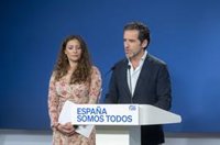 El PP replica con "Que dimita Sánchez" al preguntarle por dimisiones en su grupo por la ley que favorece a etarras