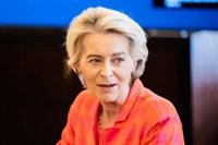 Von der Leyen afea a Orbán su apoyo al "invasor" Putin: "¿Culparían a los húngaros por la invasión soviética?"