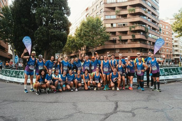 Participantes en la iniciativa ‘Mójate con AQUADEUS’ en la XXVIII Media Maratón Ciudad de Albacete