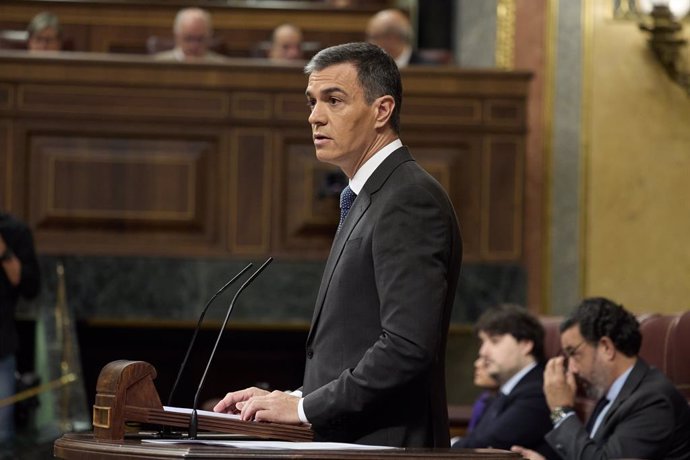 El presidente del Gobierno, Pedro Sánchez, interviene durante una sesión de control al Gobierno, en el Congreso de los Diputados, a 9 de octubre de 2024, en Madrid (España). 