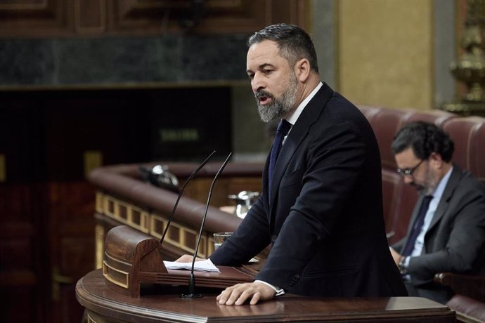 El presidente de VOX, Santiago Abascal, interviene durante una sesión de control al Gobierno, en el Congreso de los Diputados, a 9 de octubre de 2024, en Madrid (España). 