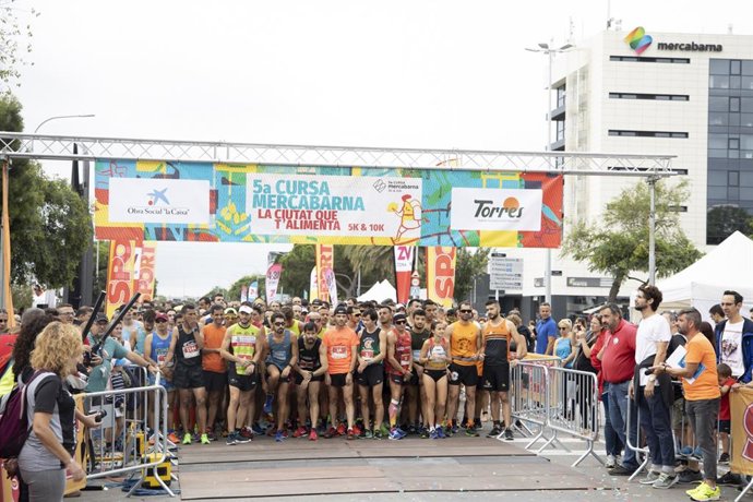Archivo - Salida de la edición 2019 de la Cursa Mercabarna.