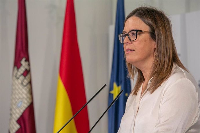 La consejera Portavoz del Gobierno regional, Esther Padilla, comparece en rueda de prensa, en el Palacio de Fuensalida, para informar sobre los acuerdos adoptados el Consejo de Gobierno