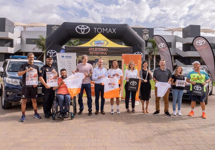 Vithas Xanit Estepona refuerza su compromiso con la salud y el deporte en la XI Carrera Urbana 10k y 5k.