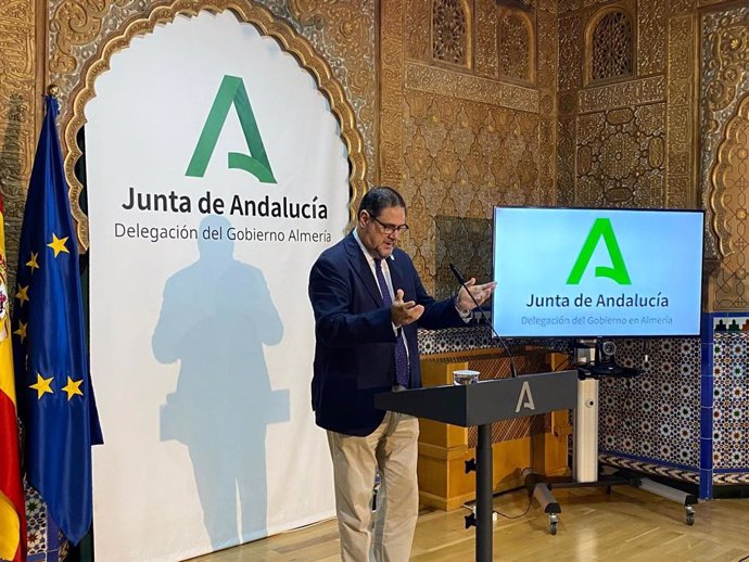 El delegado territorial de Desarrollo Educativo y Formación Profesional en Almería, Francisco Alonso Martínez.