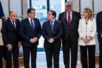 Albares pide a Londres que "diga sí" al acuerdo sobre Gibraltar antes del 10 de noviembre o habrá controles en la Verja