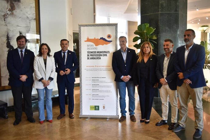 La delegada del Gobierno andaluz en Málaga, Patricia Navarro, inaugura el IV Foro regional de Encuentro de Técnicos Municipales de Protección Civil.