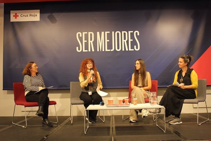 Cruz Roja en la presentación del estudio 'El empleo en el sector de los cuidados: perspectivas retos y propuestas para disminuir la vulnerabilidad sociolaboral'.