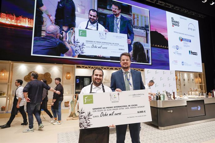 El chef Alejandro Paz del restaurante Fuentelgato (Cuenca) gana el XXI Premio de Cocina con AOVE Jaén