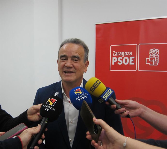 Archivo - El secretario general del PSOE Zaragoza, Juan Antonio Sánchez Quero.
