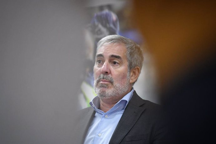 El presidente de Canarias, Fernando Clavijo, durante la comparecencia ante los medios de comunicación, en la Sede de la Delegación del Gobierno de Canarias, a 17 de septiembre de 2024, en Madrid (España). Dicho acto se produce tras la reunión de Clavijo c