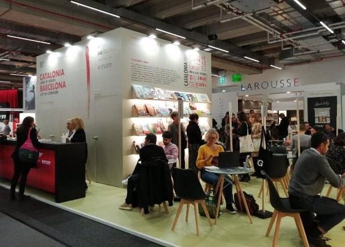 Estand de la literatura catalana en la Fira del Llibre de Frankfurt