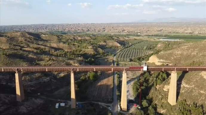 Línea ferroviaria en Andalucía.