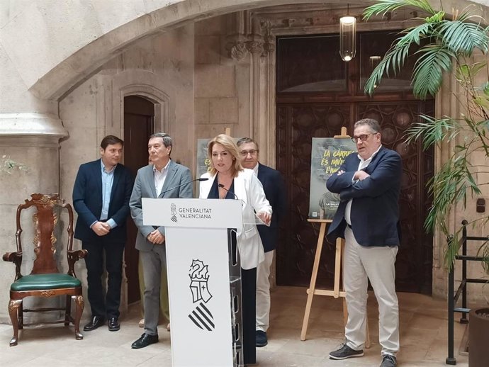 Camarero, preside la reunión de la Comisión Interdepartamental de Salud Mental que se celebra coincidiendo con en el Día Mundial de la Salud Mental