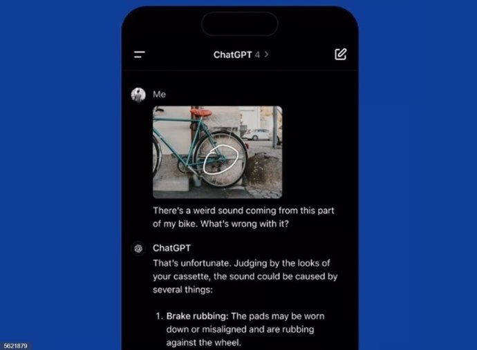 Archivo - ChatGPT en el móvil