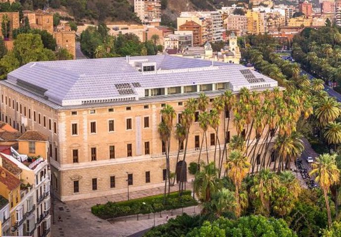 Archivo - El Instituto Andaluz de Artes Plásticas y Visuales tiene su sede en el Museo de Málaga, en la plaza de la Aduana.