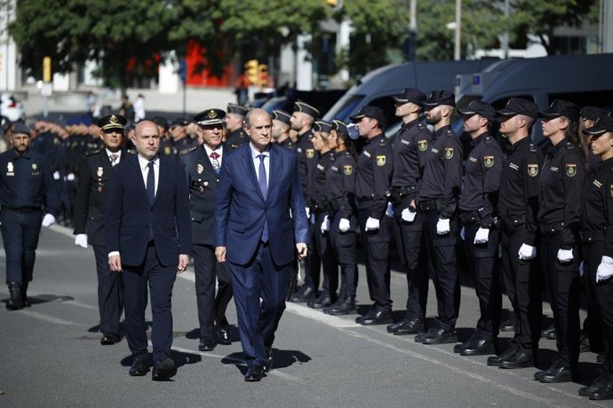 El jefe de la Policía Nacional, Francisco Pardo Piqueras, y el delegado del Gobierno en Catalunya, Carlos Prieto