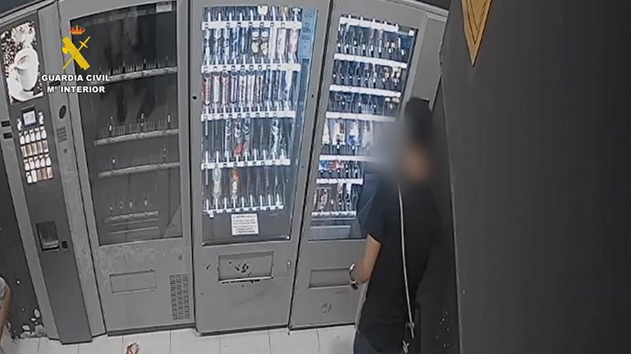 La Gurdia Civil investiga a dos menors per un presumpte delicte d'odi i un furt