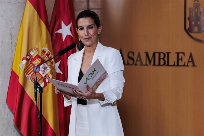 La hasta hoy portavoz de Vox en la Asamblea, Rocío Monasterio, anuncia que deja su acta de diputada en la Asamblea, durante un pleno en la Asamblea de Madrid, a 10 de octubre de 2024