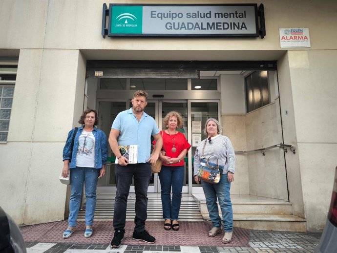 El concejal portavoz adjunto de Con Málaga, Nicolás Sguiglia, en rueda de prensa con motivo del Día de la Salud Mental.