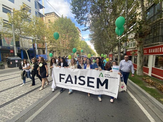 Marcha con mmotivo del Día Mundial de la Salud Mental.