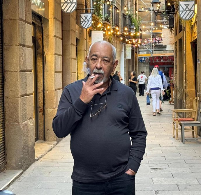 Leonardo Padura antes del encuentro con periodistas este jueves en Barcelona