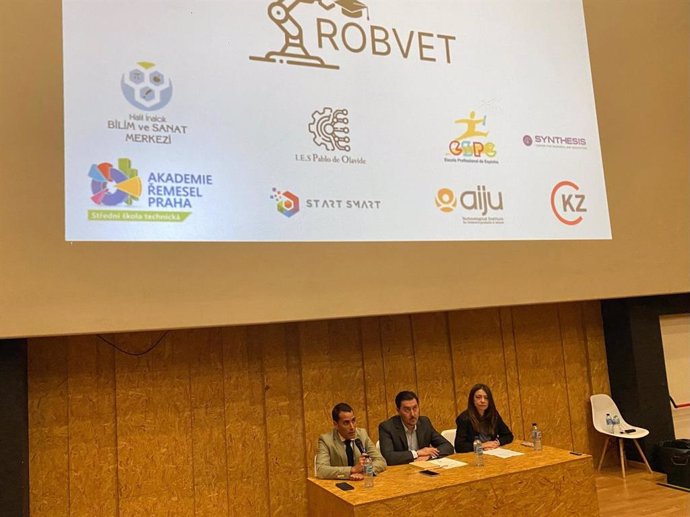 Presentación del proyecto Erasmus Robvet.