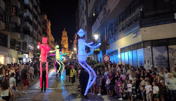 Archivo - Cabalgata inaugural de la Feria de San Lucas 2023.