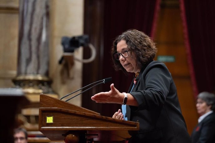 La diputada de los Comuns Susanna Segovia interviene en el Debate de Política General (DPG) en el Parlament