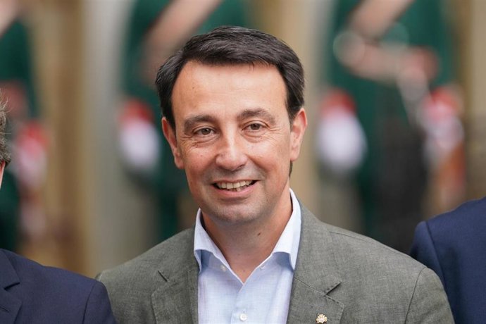 Archivo - El vicelehendakari y secretario general del PSE-EE de Bizkaia, Mikel Torres.