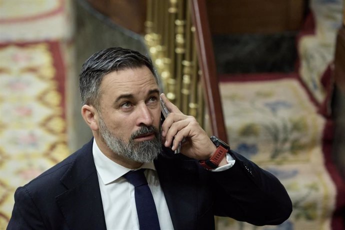 El presidente de VOX, Santiago Abascal, durante una sesión plenaria, en el Congreso de los Diputados, a 9 de octubre de 2024, en Madrid (España).