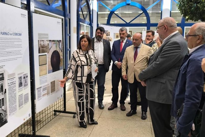 Momento de las jornadas de conmemoración del 150º aniversario del nacimiento de Julio Romero de Torres