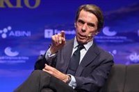 Aznar ve posible que "llegue en esta legislatura" una consulta en España sobre el jefe del Estado