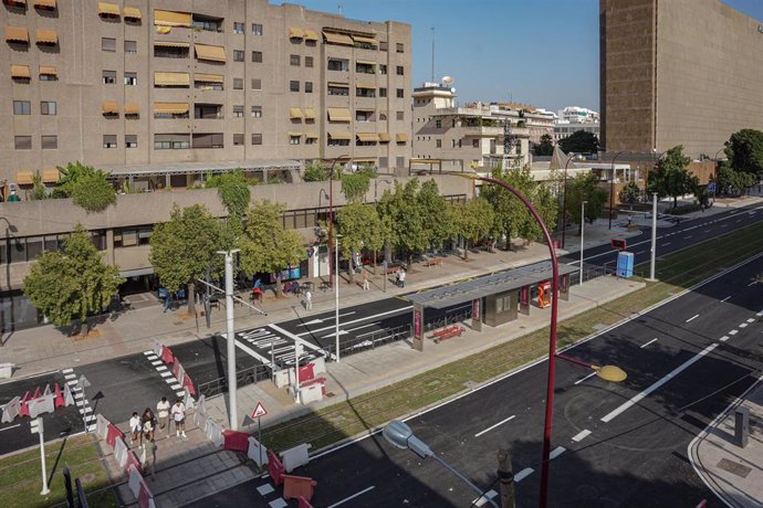 La avenida Luis de Morales tras la obra por la ampliación del tranvía 