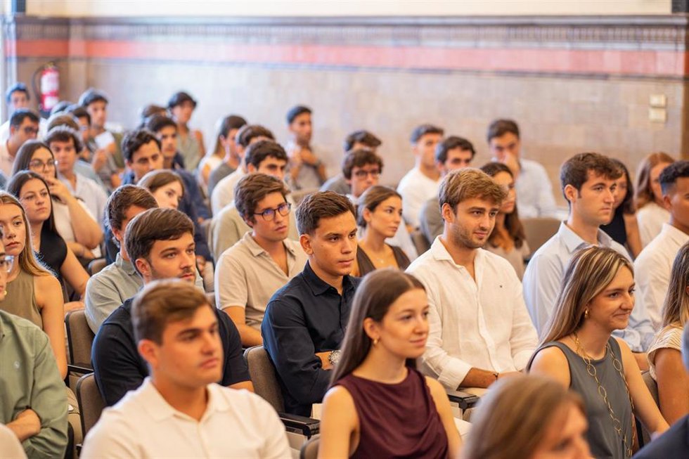 PwC España amplía su alianza con CUNEF Universidad para formar online a sus nuevos profesionales de auditoría