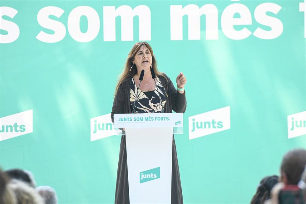 Archivo - La presidenta de Junts, Laura Borrs, interviene durante el acto de celebración del cuarto aniversario de la fundación de Junts, en el Thétre de Verdure, a 27 de julio de 2024, en Amélie-les-Bains-Palalda (Francia).