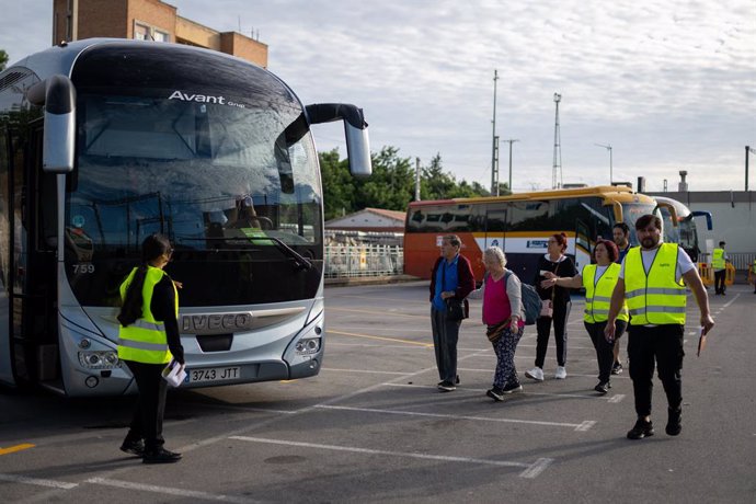 Un dels busos del servei alternatiu de Renfe