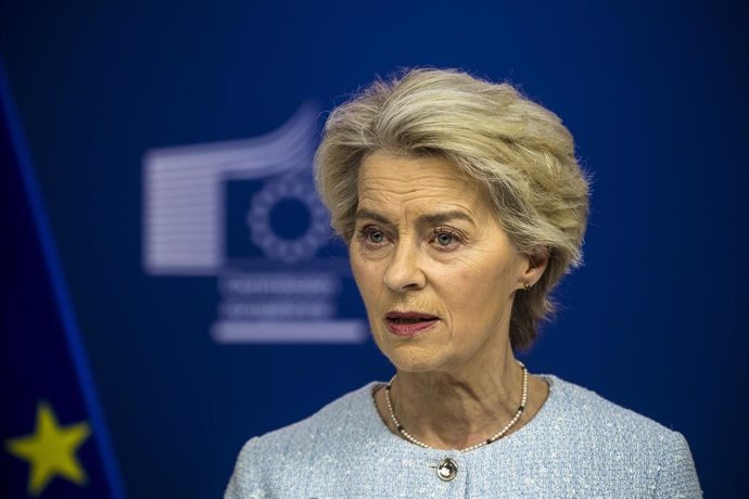 La presidenta de la Comisión Europea, Ursula von der Leyen, durante una rueda de prensa en Bruselas (archivo)