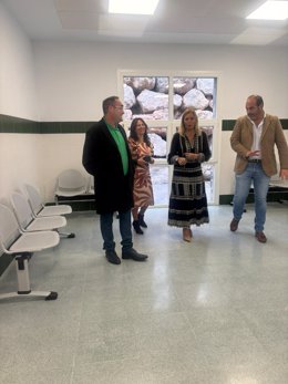 Eva Pajares en el nuevo centro de salud de El Gastor.