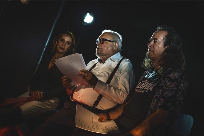De izquierda a derecha, Graciela Molina, Camilo García y Luis Posada, en el Festival Isla Calavera 2023
