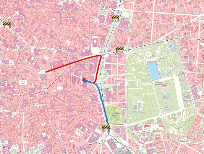 Archivo - Plano de los cortes y restricciones de tráfico previstos en el centro de Madrid este miércoles por manifestaciones.