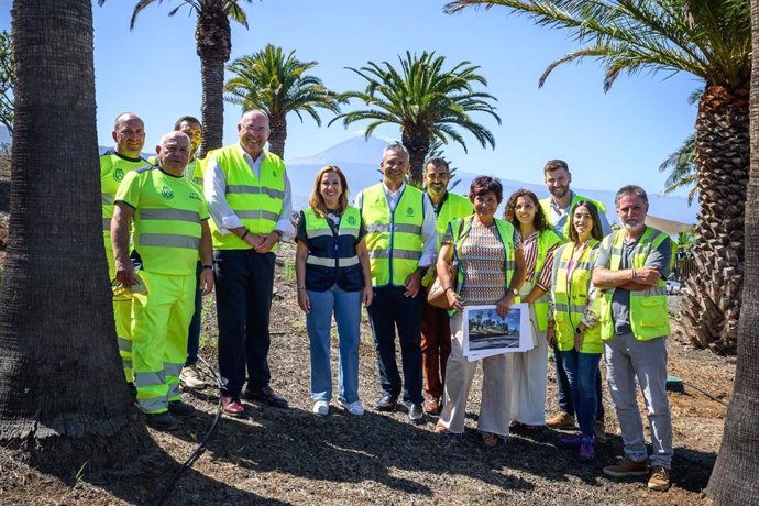 Visita a la culminación de la intervención paisajística en el enlace de El Sauzal en la autopista TF-5