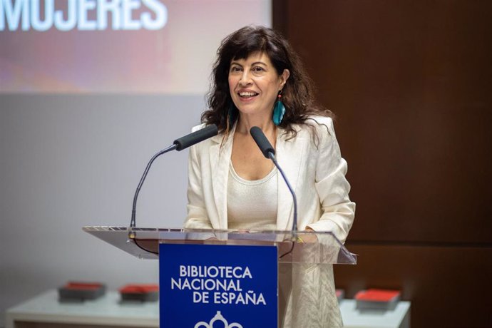 La ministra de Igualdad, Ana Redondo, durante el acto Reconocimiento y Memoria Democrática de las Mujeres, en el auditorio de la Biblioteca Nacional de España, a 2 de octubre de 2024, en Madrid (España).  