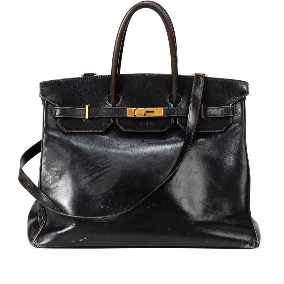 El bolso original 'Birkin' de Herms, hecho para la actriz Jane Birkin, se expone por primera vez en París