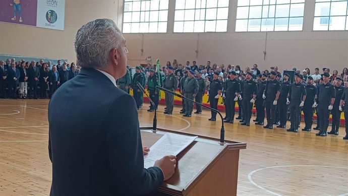 Nicanor Sen en un momento de su intervención en el acto celebrado este sábado en León con motivo del día de la Patrona de la Guardia Civil, la Virgen del Pilar