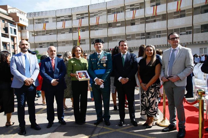 La Guardia Civil ha reconocido con motivo del Día de la Hispanidad y Día de la Patrona del Cuerpo el trabajo de la Diputación de Almería en la rehabilitación de las casas cuartel de la provincia.