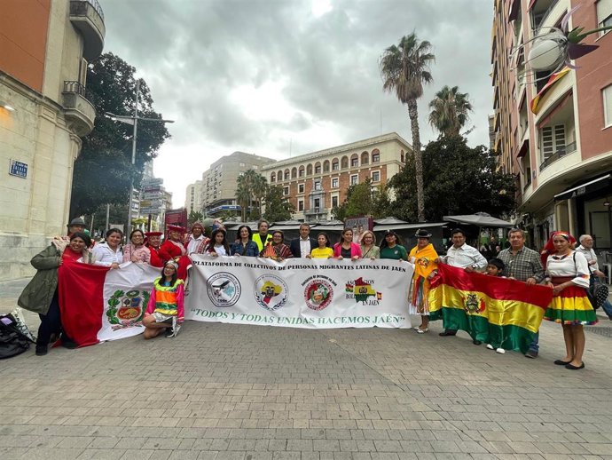 El secretario general del PSOE de la capital y portavoz socialista en el Ayuntamiento de Jaén, Julio Millán, en el acto de la Plataforma de Personas Migrantes Latinas de Jaén