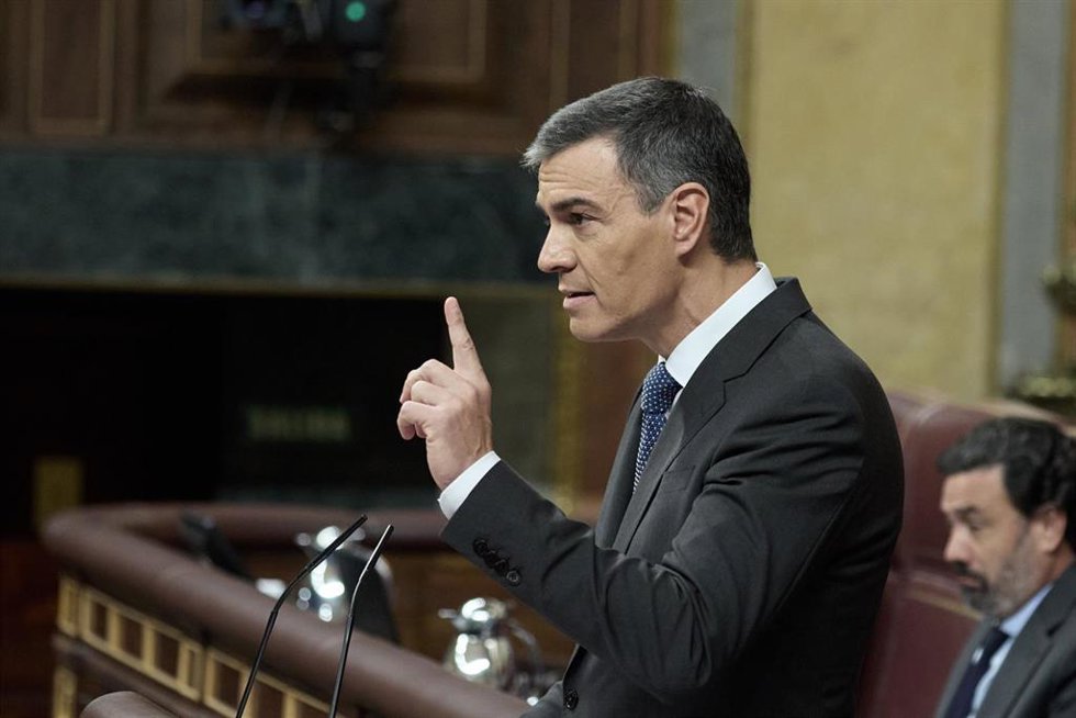 El presidente del Gobierno, Pedro Sánchez, interviene durante una sesión plenaria, en el Congreso de los Diputados, a 9 de octubre de 2024, en Madrid (España).